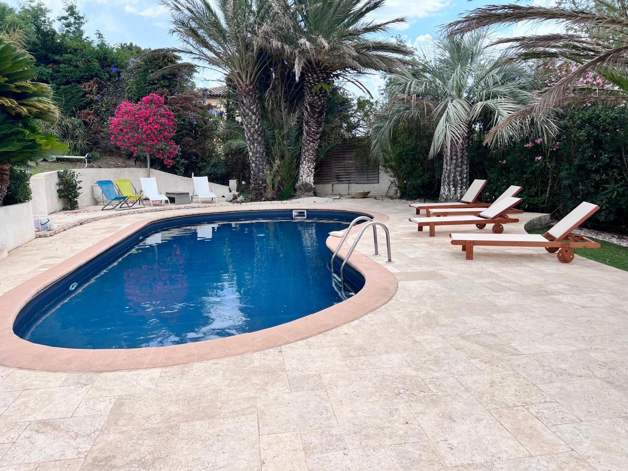 L'Oasis-Les Issambres Bed and Breakfast Εξωτερικό φωτογραφία